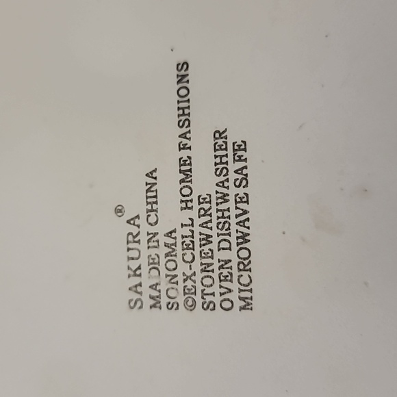 Sakura Fruit Pattern Ceramic Casserole Dish - Picture 11 of 11